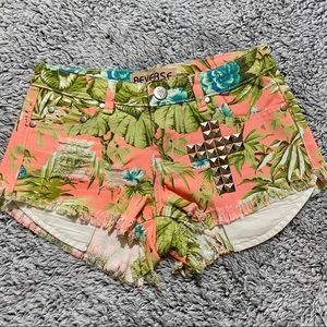 Distressed Tropical Leaves Jean Booty Short